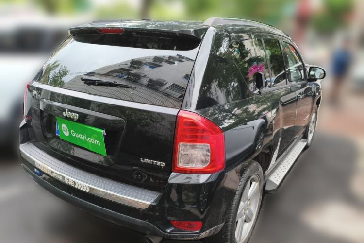 Used Jeep Compass 2012 2.0L two-wheel drive luxury version Rear Right 45 Deg