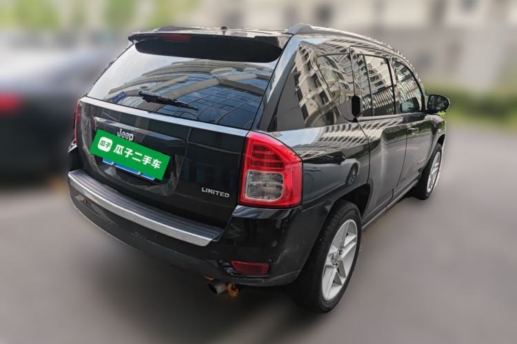 Used Jeep Compass 2012 2.0L two-wheel drive luxury version Rear Right 45 Deg