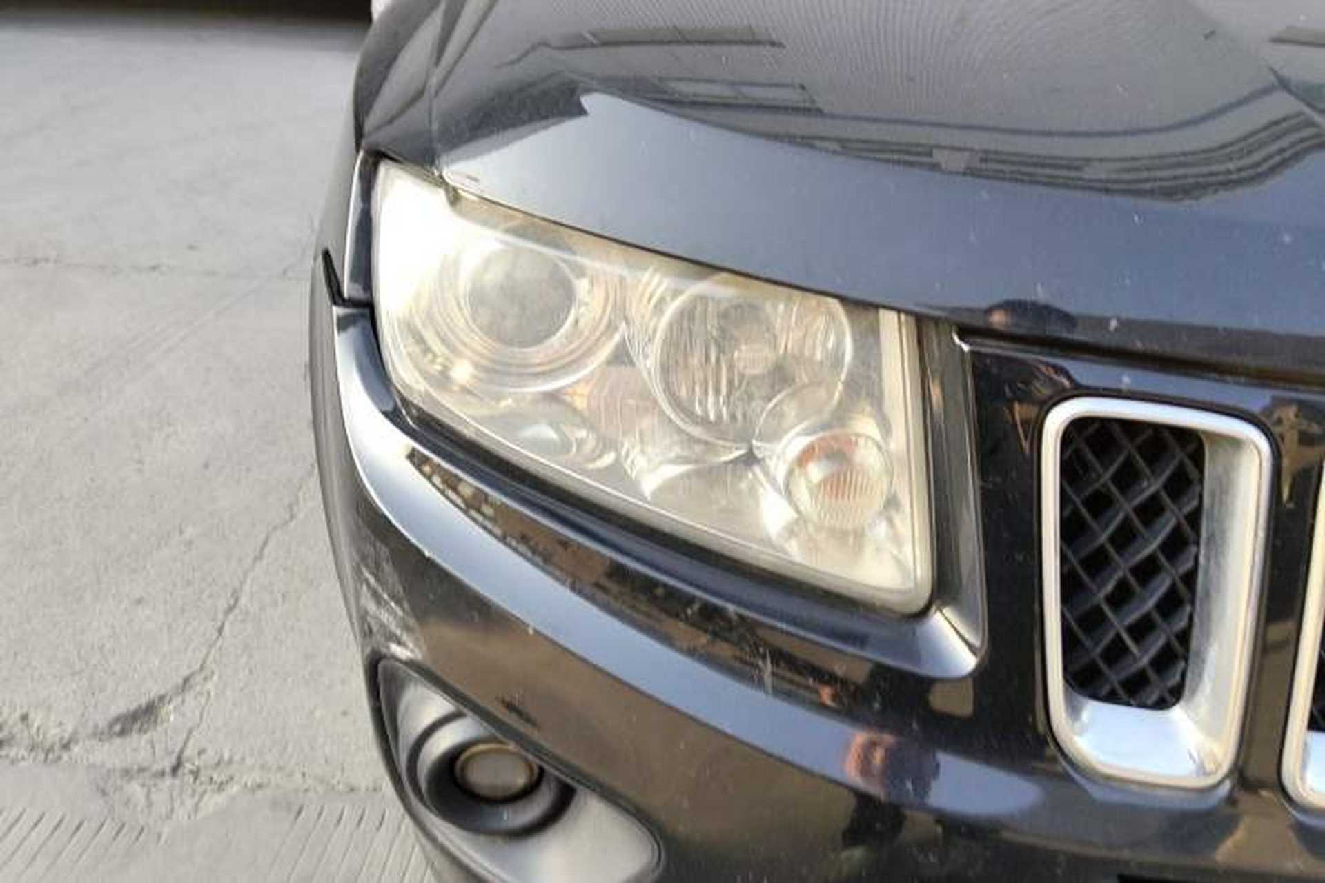 Used Jeep Compass 2012 2.0L two-wheel drive sport version Right Front Headlight