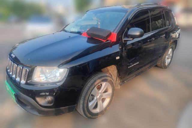 Used Jeep Compass 2012 2.4L four-wheel-drive sport version