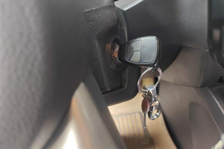 Used Jeep Compass 2012 2.4L four-wheel drive luxury version Vehicle Key