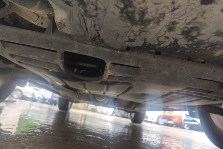 Used Jeep Compass 2012 2.4L four-wheel-drive sport version Chassis Front