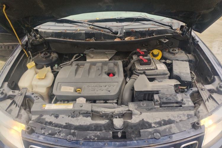 Used Jeep Compass 2012 2.4L four-wheel-drive sport version Engine Bay