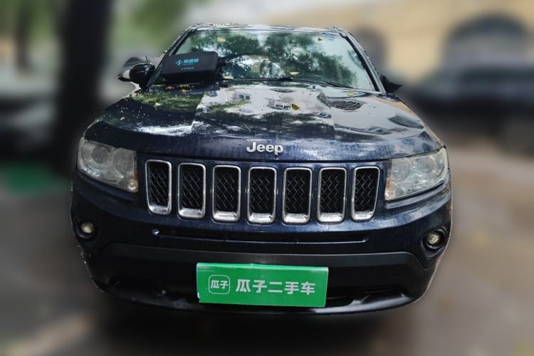 Used Jeep Compass 2012 2.4L four-wheel-drive sport version Front