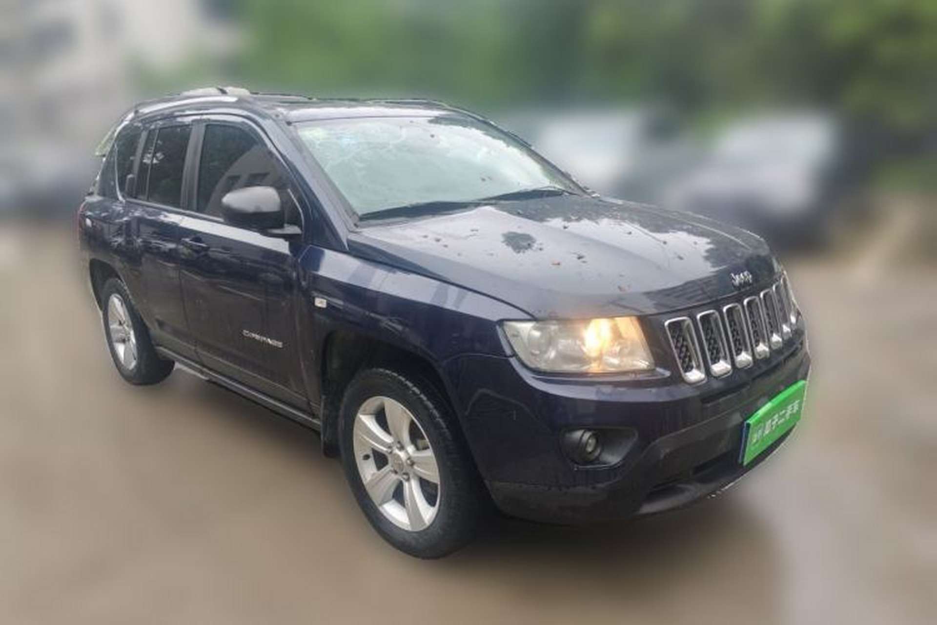 Used Jeep Compass 2012 2.4L four-wheel-drive sport version Front Right 45 Deg