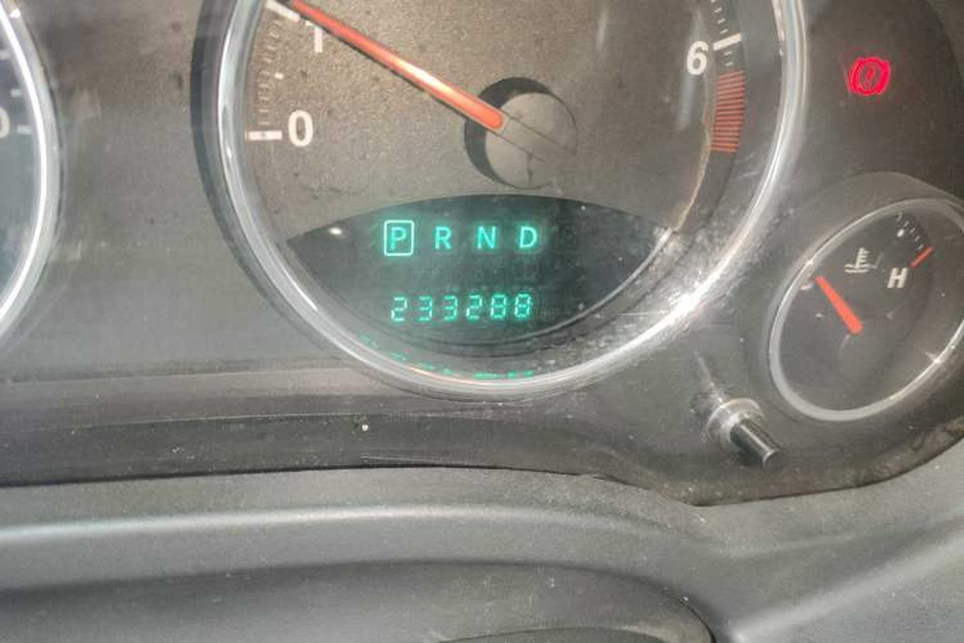Used Jeep Compass 2012 2.4L four-wheel drive luxury version Odometer Close Up