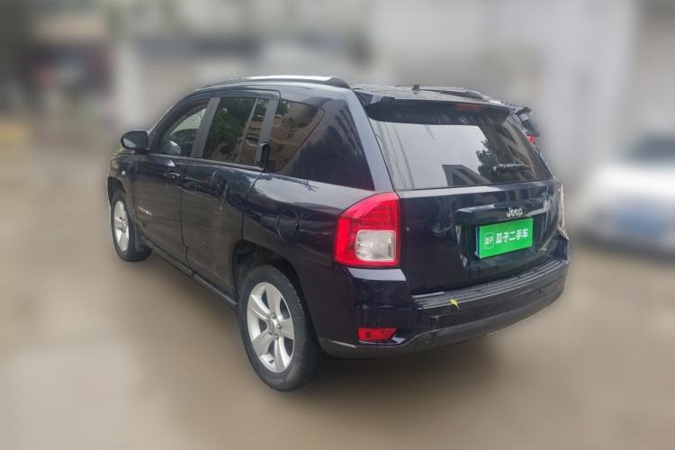 Used Jeep Compass 2012 2.4L four-wheel-drive sport version Rear Left 45 Deg