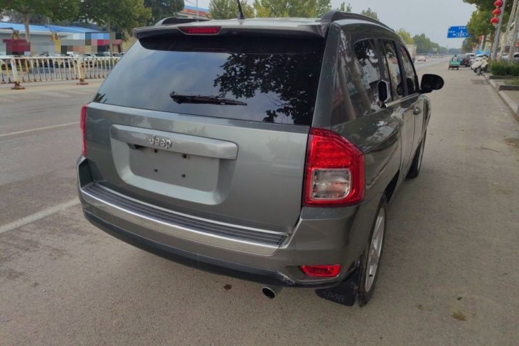 Used Jeep Compass 2012 2.4L Four-Wheel Drive Urban Edition Rear Right 45 Deg