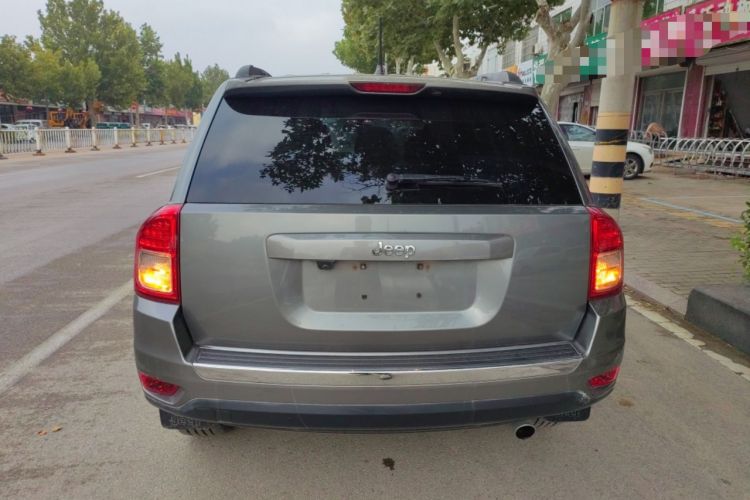 Used Jeep Compass 2012 2.4L Four-Wheel Drive Urban Edition Rear