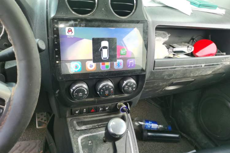 Used Jeep Compass 2012 2.4L Four-Wheel Drive Urban Edition Audio And AC Panel
