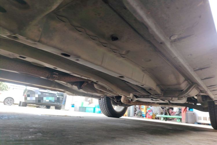 Used Jeep Compass 2012 2.0L two-wheel drive luxury version Chassis Front Left