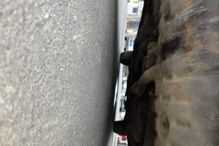 Used Jeep Compass 2012 2.4L four-wheel-drive sport version Chassis Rear
