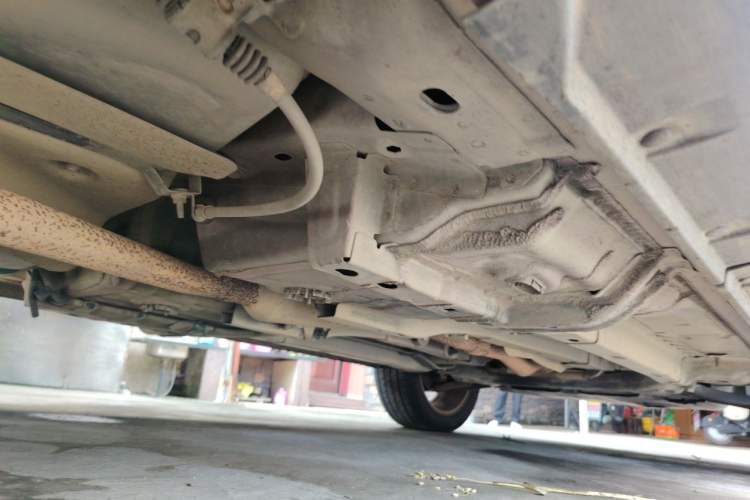 Used Jeep Compass 2012 2.0L two-wheel drive luxury version Chassis Rear Right