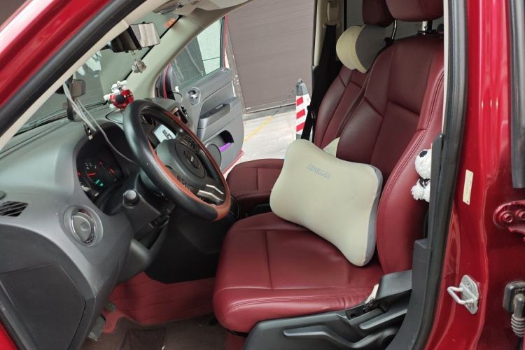 Used Jeep Compass 2012 2.4L four-wheel-drive sport version Driver Seat
