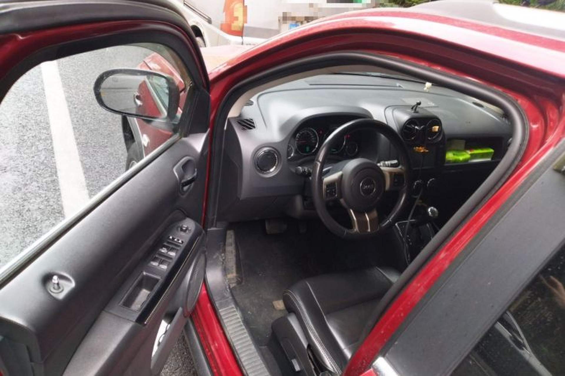 Used Jeep Compass 2012 2.4L four-wheel drive luxury version Driver Seat