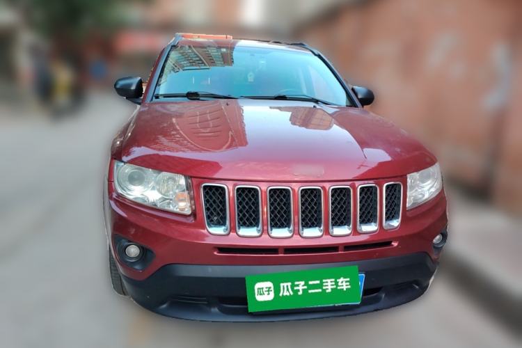 Used Jeep Compass 2012 2.4L four-wheel drive luxury version Front