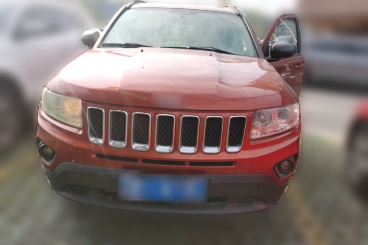 Used Jeep Compass 2012 2.4L Four-Wheel Drive Urban Edition Front