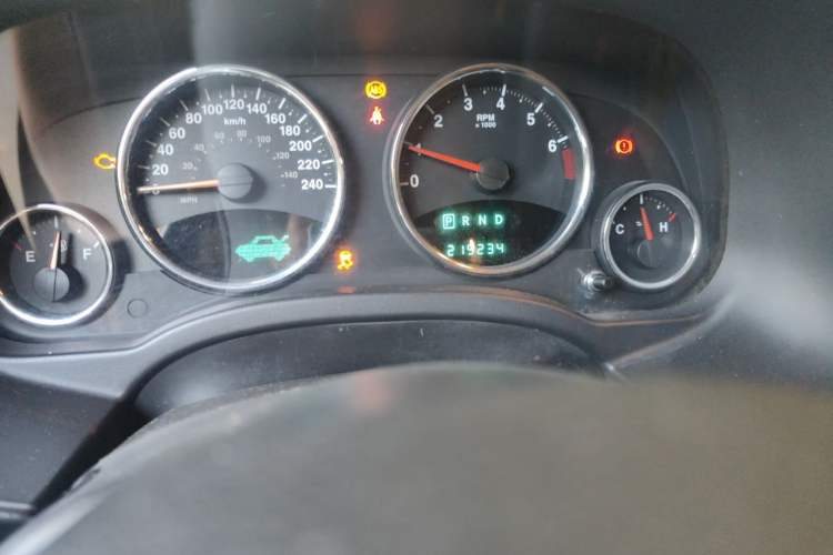 Used Jeep Compass 2012 2.0L two-wheel drive luxury version Odometer Close Up