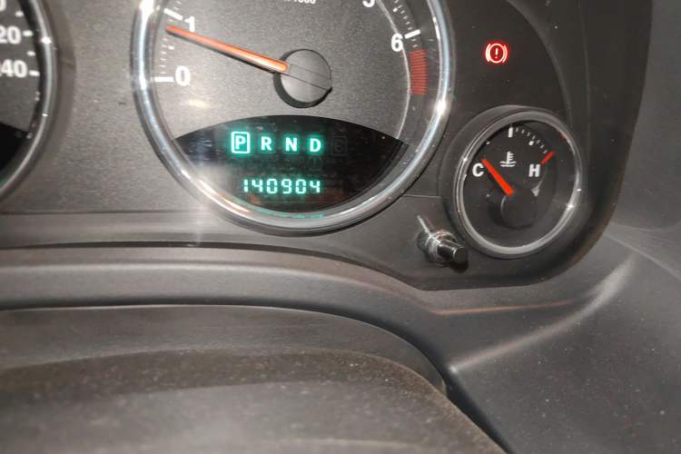 Used Jeep Compass 2012 2.4L four-wheel drive luxury version Odometer Close Up