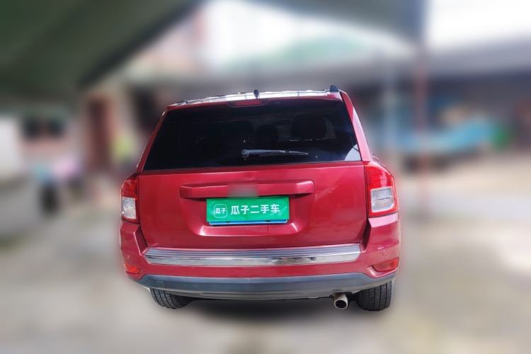 Used Jeep Compass 2012 2.0L two-wheel drive luxury version Rear