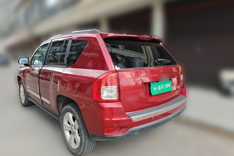 Used Jeep Compass 2012 2.4L four-wheel-drive sport version Rear Left 45 Deg
