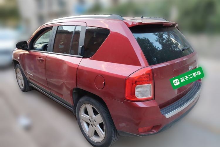 Used Jeep Compass 2012 2.4L four-wheel drive luxury version Rear Left 45 Deg