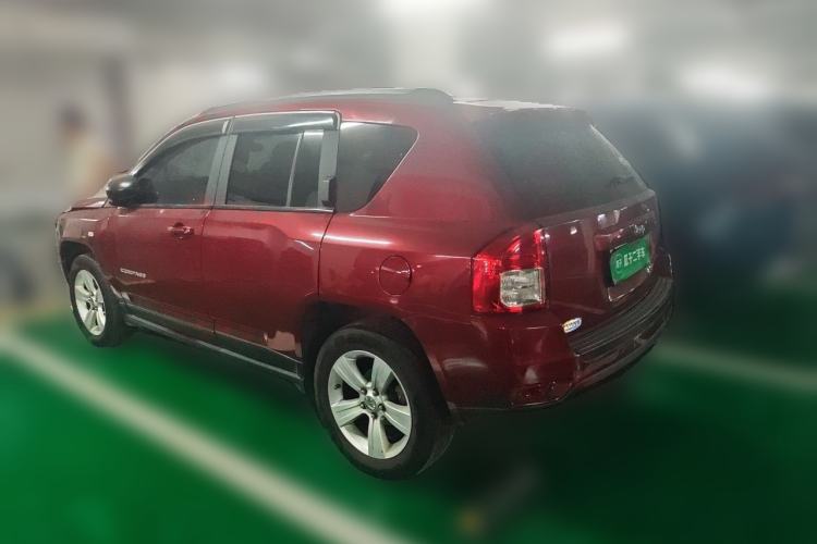 Used Jeep Compass 2012 2.4L four-wheel-drive sport version Rear Left 45 Deg