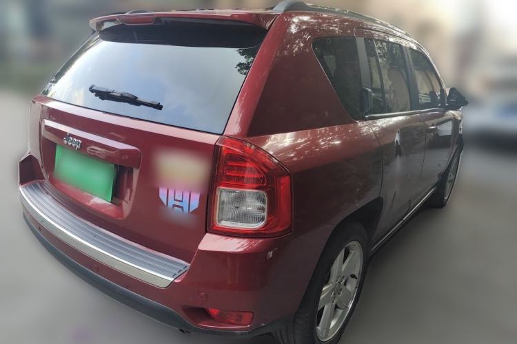 Used Jeep Compass 2012 2.0L two-wheel drive luxury version Rear Right 45 Deg