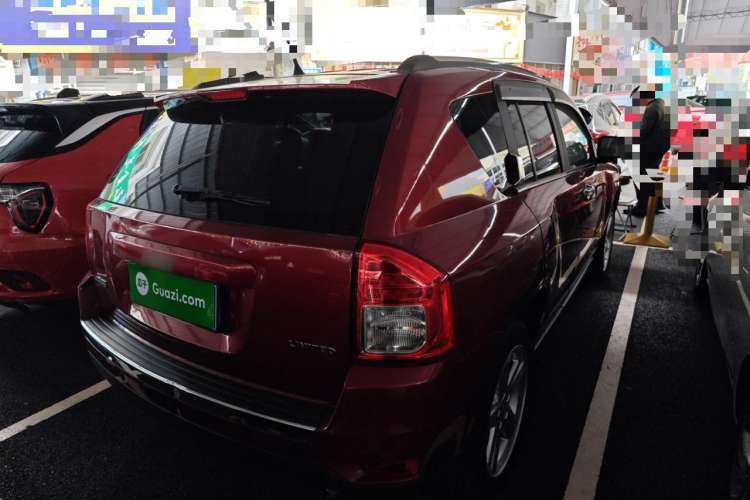 Used Jeep Compass 2012 2.4L Four-Wheel Drive Urban Edition Rear Right 45 Deg
