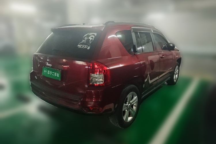 Used Jeep Compass 2012 2.4L four-wheel-drive sport version Rear Right 45 Deg