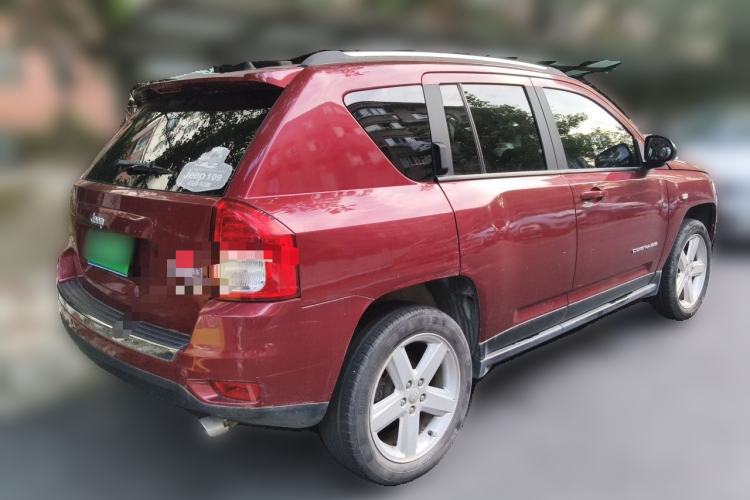 Used Jeep Compass 2012 2.4L four-wheel drive luxury version Rear Right 45 Deg