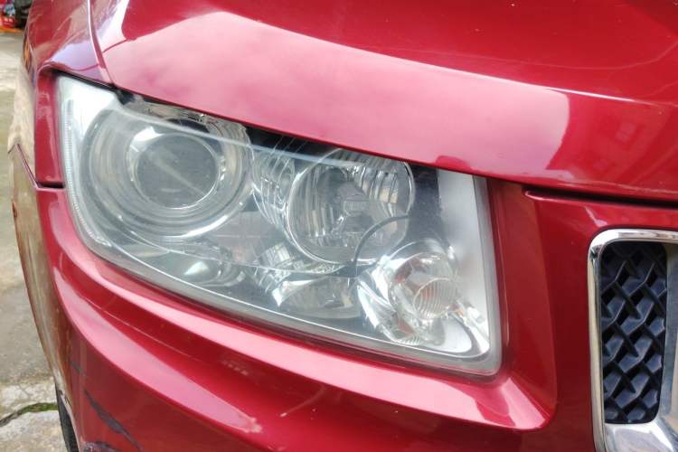 Used Jeep Compass 2012 2.0L two-wheel drive luxury version Right Front Headlight