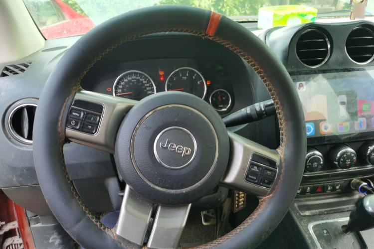 Used Jeep Compass 2012 2.4L Four-Wheel Drive Urban Edition Steering Wheel