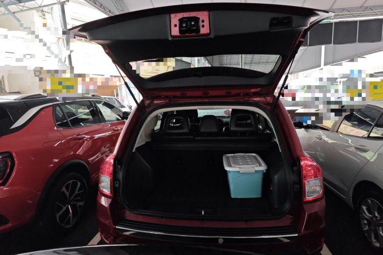 Used Jeep Compass 2012 2.4L Four-Wheel Drive Urban Edition Trunk