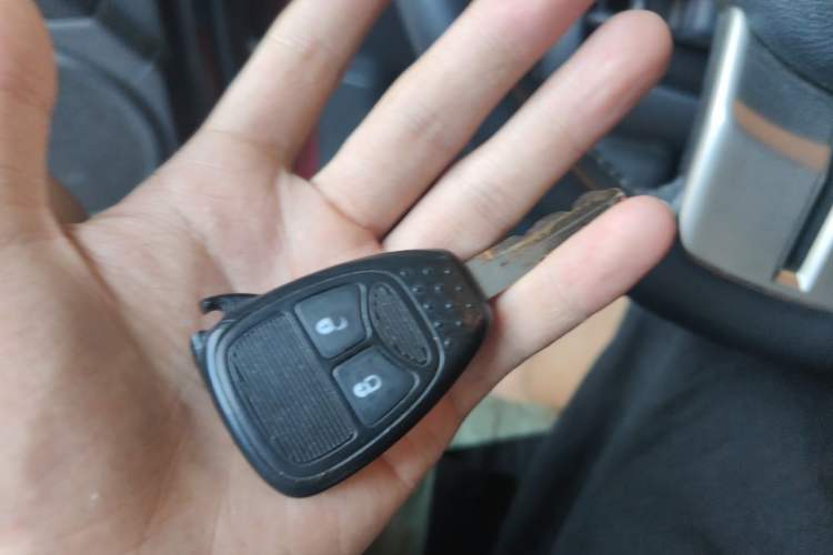Used Jeep Compass 2012 2.0L two-wheel drive luxury version Vehicle Key