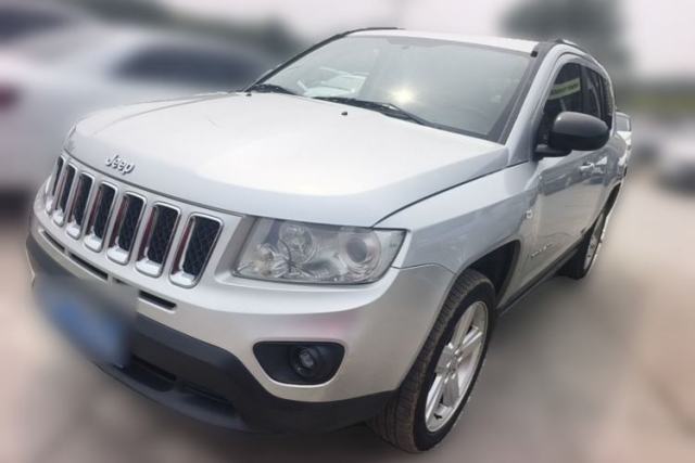 Used Jeep Compass 2012 2.0L two-wheel drive luxury version