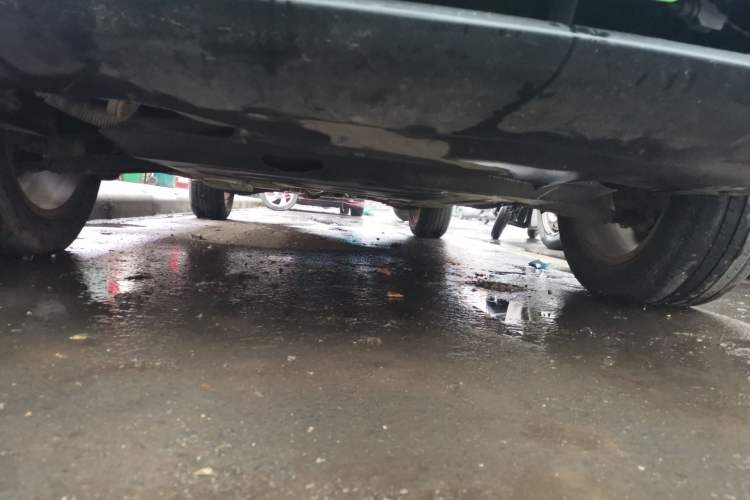 Used Jeep Compass 2012 2.4L four-wheel-drive sport version Chassis Front