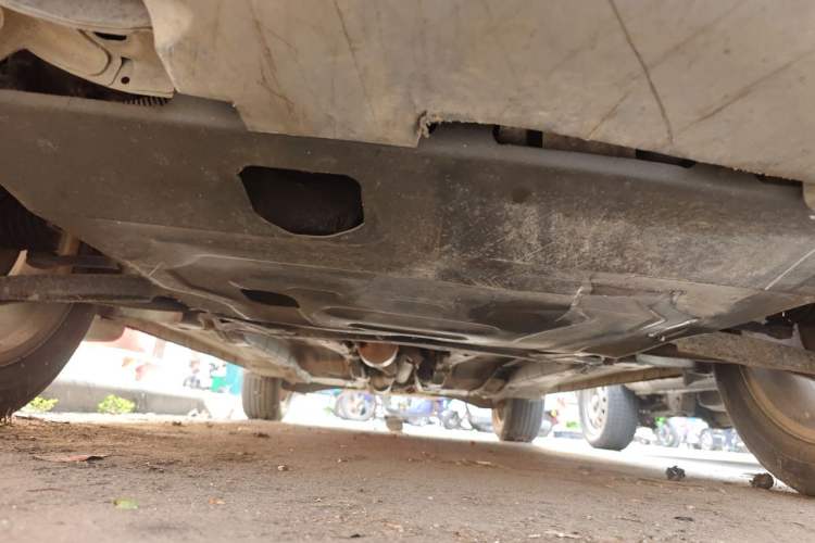 Used Jeep Compass 2012 2.4L four-wheel-drive sport version Chassis Front