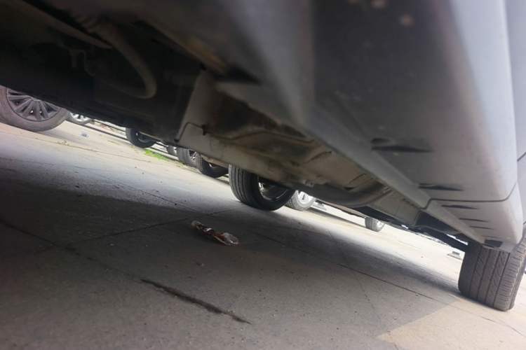 Used Jeep Compass 2012 2.0L two-wheel drive luxury version Chassis Rear Right