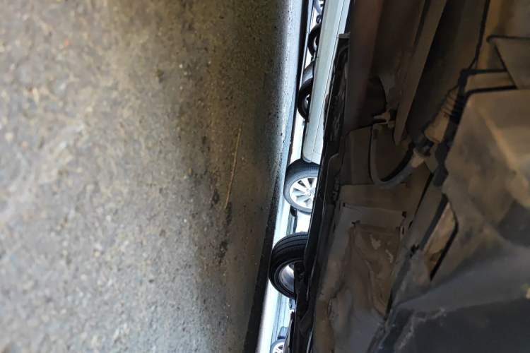 Used Jeep Compass 2012 2.0L two-wheel drive luxury version Chassis Rear Right