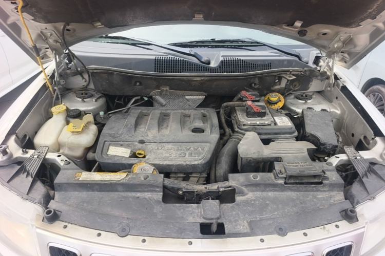 Used Jeep Compass 2012 2.0L two-wheel drive luxury version Engine Bay