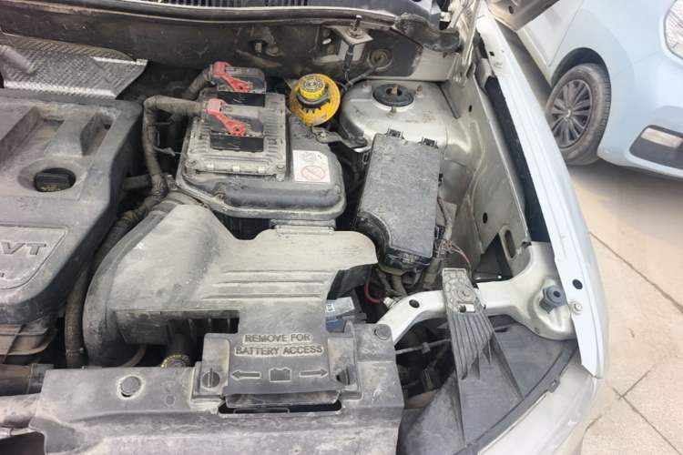 Used Jeep Compass 2012 2.0L two-wheel drive luxury version Engine Bay Left