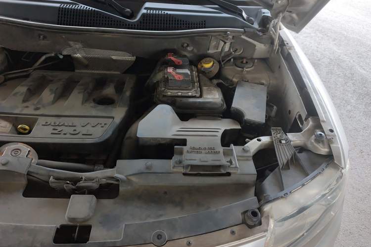 Used Jeep Compass 2012 2.0L two-wheel drive luxury version Engine Bay Left
