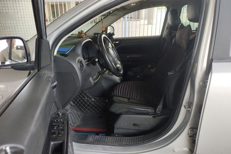 Used Jeep Compass 2012 2.0L two-wheel drive luxury version Left Front Seat