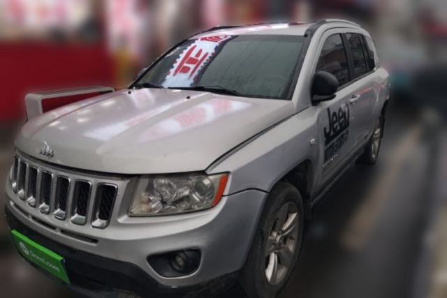 Used Jeep Compass 2012 2.4L four-wheel-drive sport version