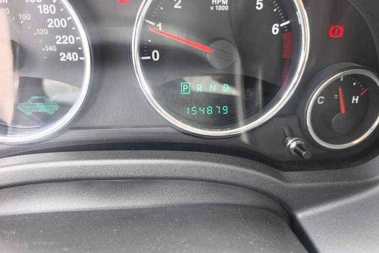Used Jeep Compass 2012 2.0L two-wheel drive luxury version Odometer Close Up