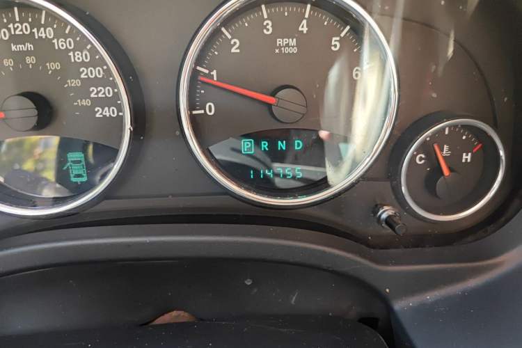 Used Jeep Compass 2012 2.0L two-wheel drive luxury version Odometer Close Up