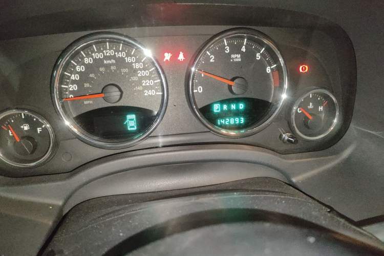 Used Jeep Compass 2012 2.0L two-wheel drive luxury version Odometer Close Up