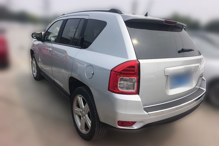 Used Jeep Compass 2012 2.0L two-wheel drive luxury version Rear Left 45 Deg