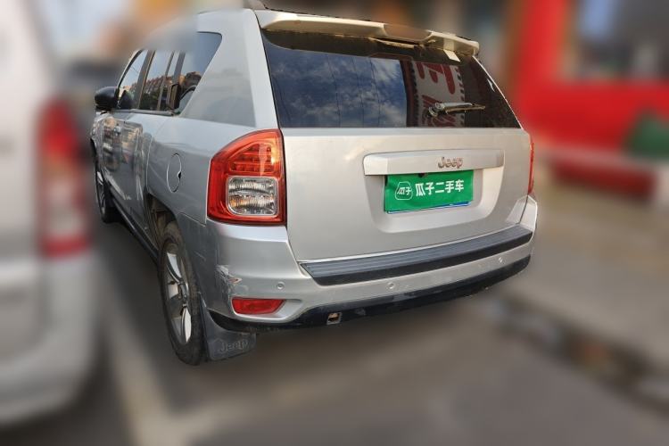 Used Jeep Compass 2012 2.4L four-wheel-drive sport version Rear Left 45 Deg